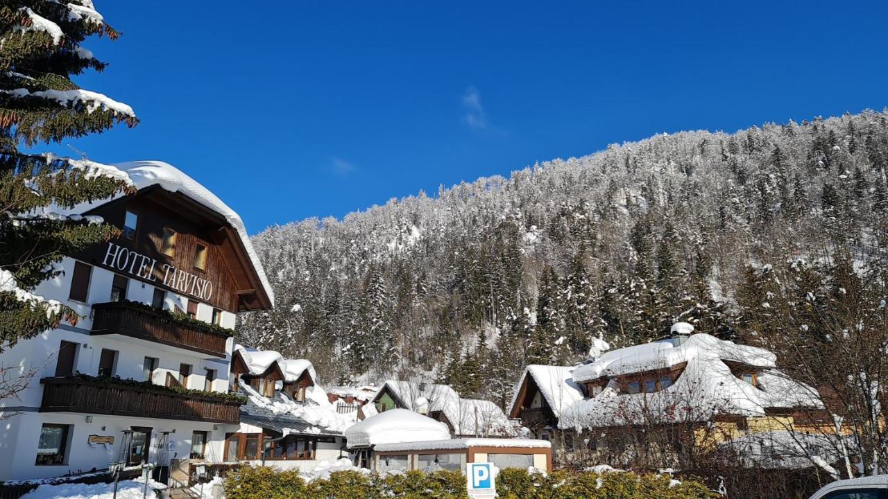 Hotel Tarvisio Four Seasons Bagian luar foto
