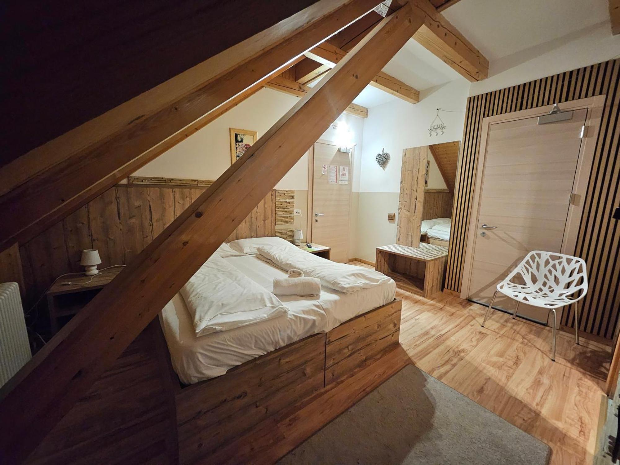 Hotel Tarvisio Four Seasons Bagian luar foto