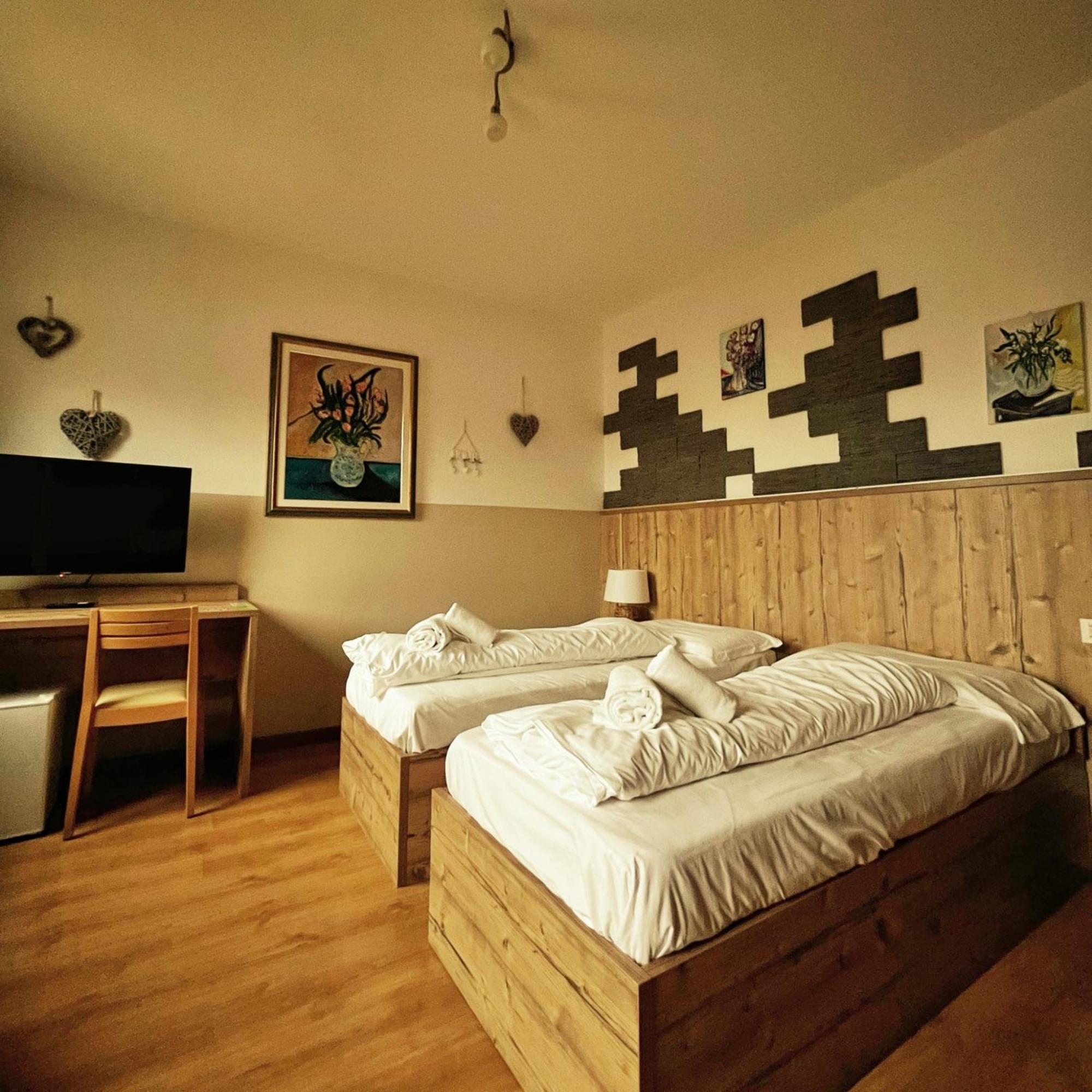 Hotel Tarvisio Four Seasons Bagian luar foto